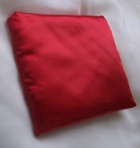 Piros szatén selyem (1,5 m széles)