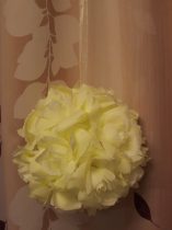 rózsagömb óriás szatén krém (25 cm)