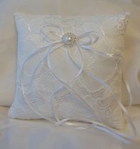 esküvői gyűrűpárna csipkés, fehér (16*16 cm)