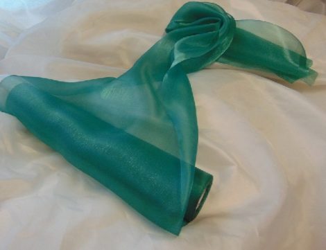 Szatén-organza (47 cm * 10 m) smaragdzöld-625